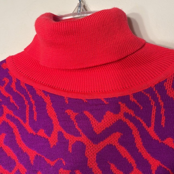 Vintage Profile Ski Turtleneck Sweater - Picture 7 of 10